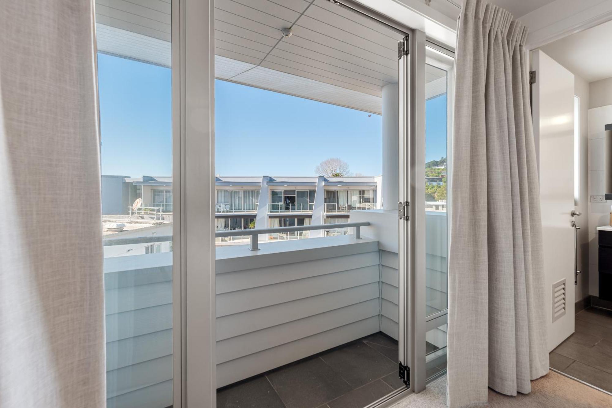 Paihia 2 Bedroom Apartment With Pool エクステリア 写真